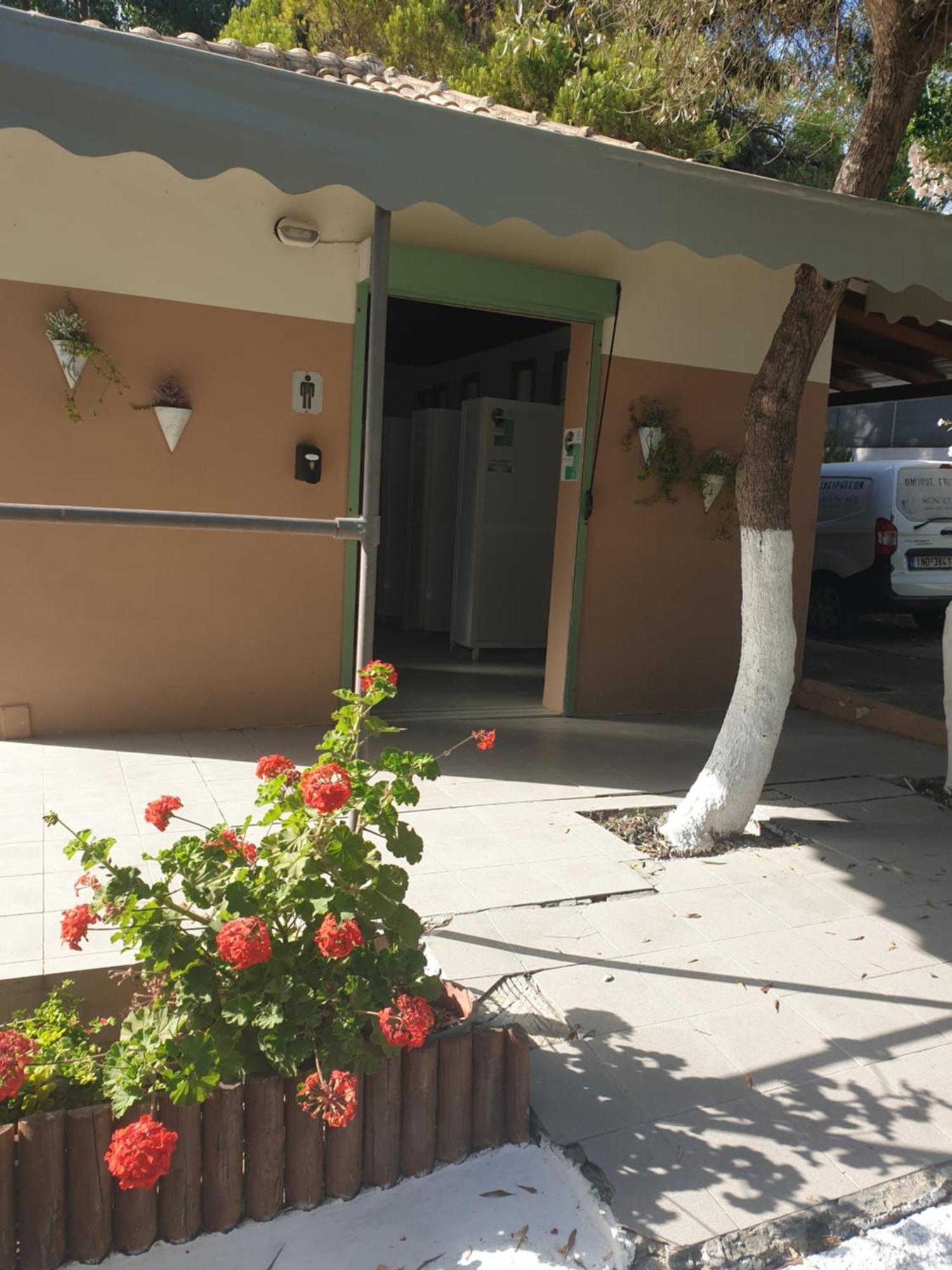 Lodge Mandaron / Private Tent For Two Persons